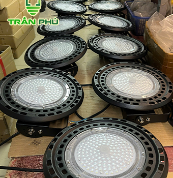 đèn nhà xưởng highbay ufo phillips